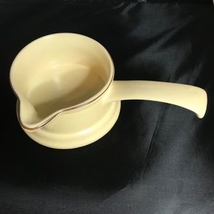 Pfaltzgraff Handled Gravy Boat Village Collection